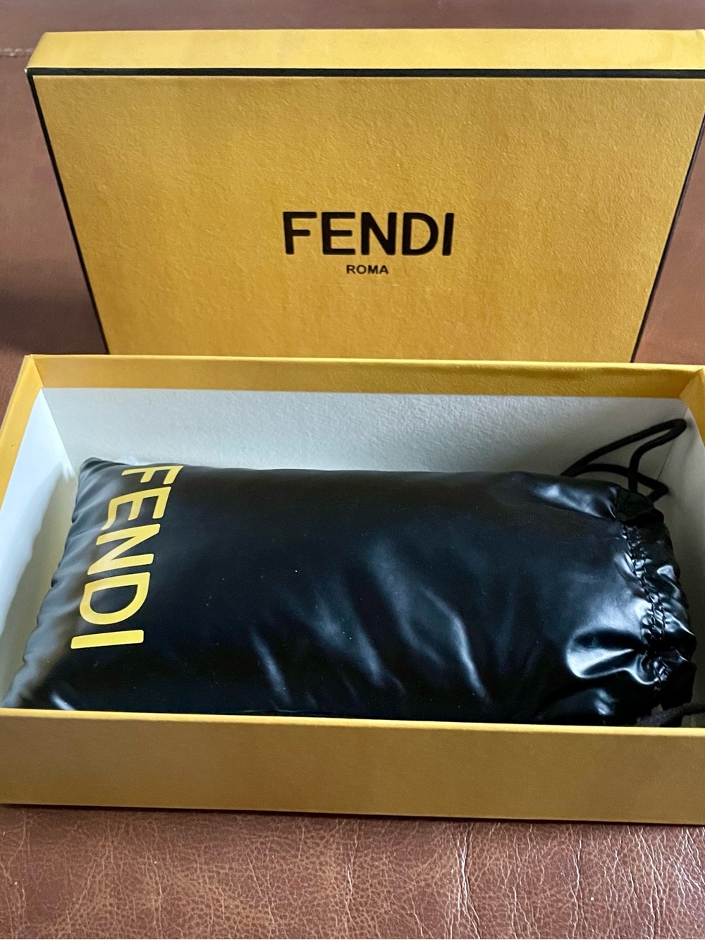 Fendi NEW Women's Tortoiseshell Square Sunglasses Brown Lenses - Picture 3 of 3